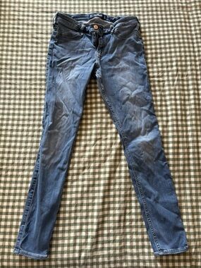 Hollister Women's Skinny Jeans - Medium Blue Wash